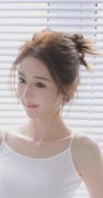 经地方纪委常委会会议研究地方核准